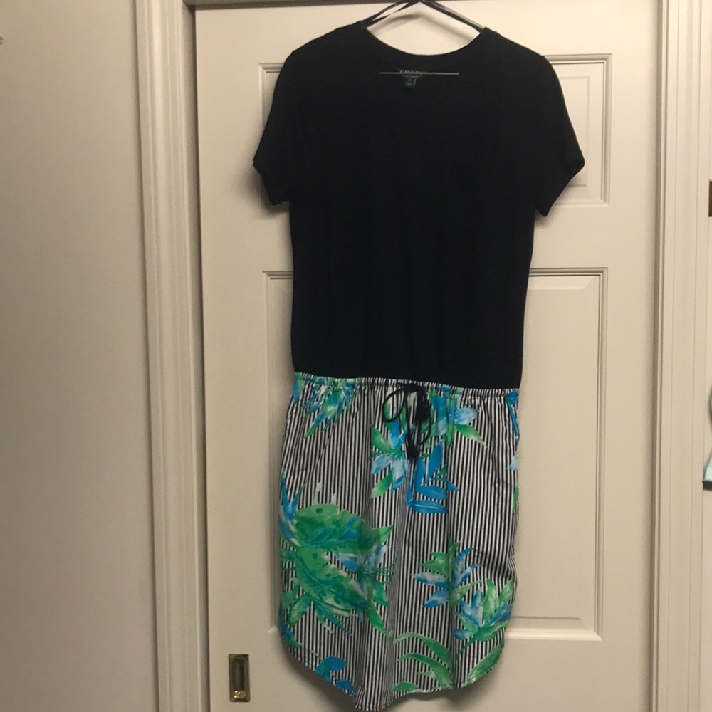 EUC MEDIUM RALPH LAUREN T SHIRT DRESS